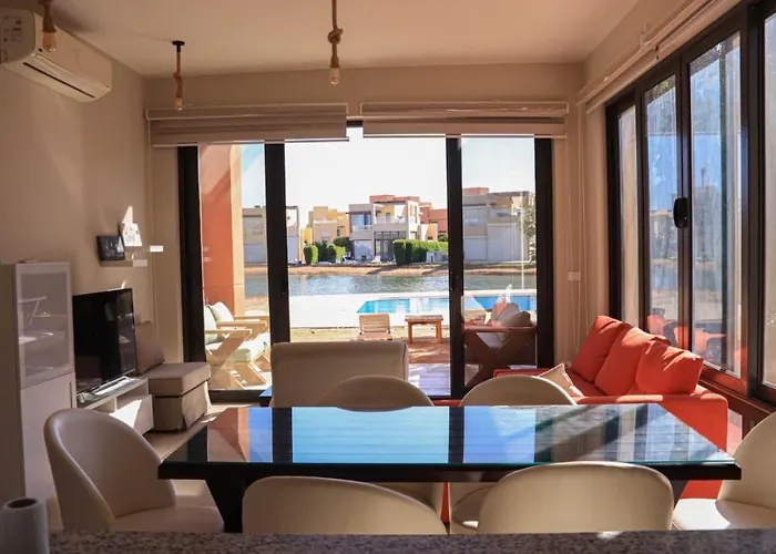 Private With Pool At Gouna 别墅 洪加達
